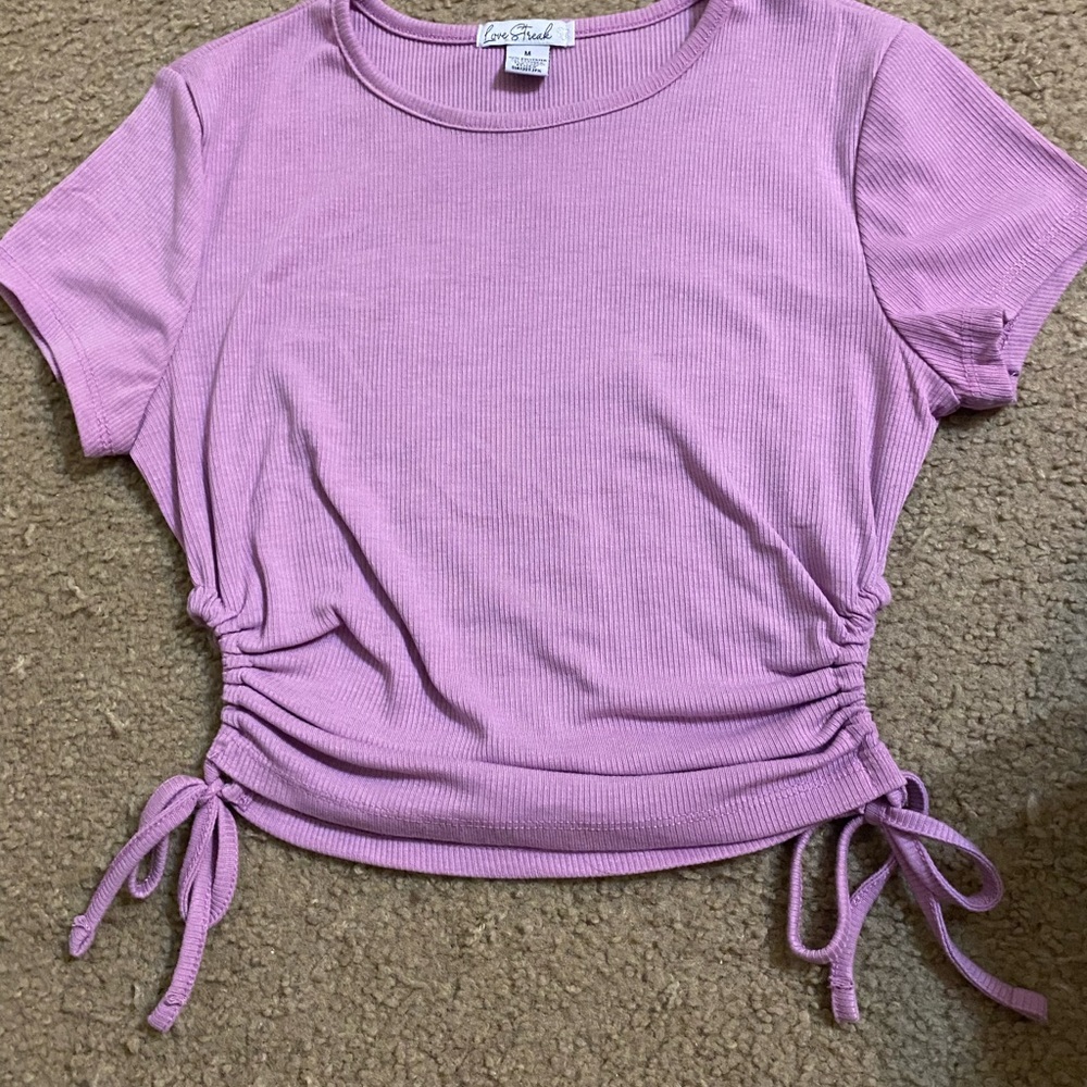 Cropped shirt with cut outs